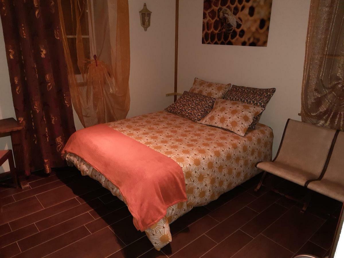 La Belle D'Antan Bed & Breakfast Saint-Bonnet-en-Bresse Exterior photo