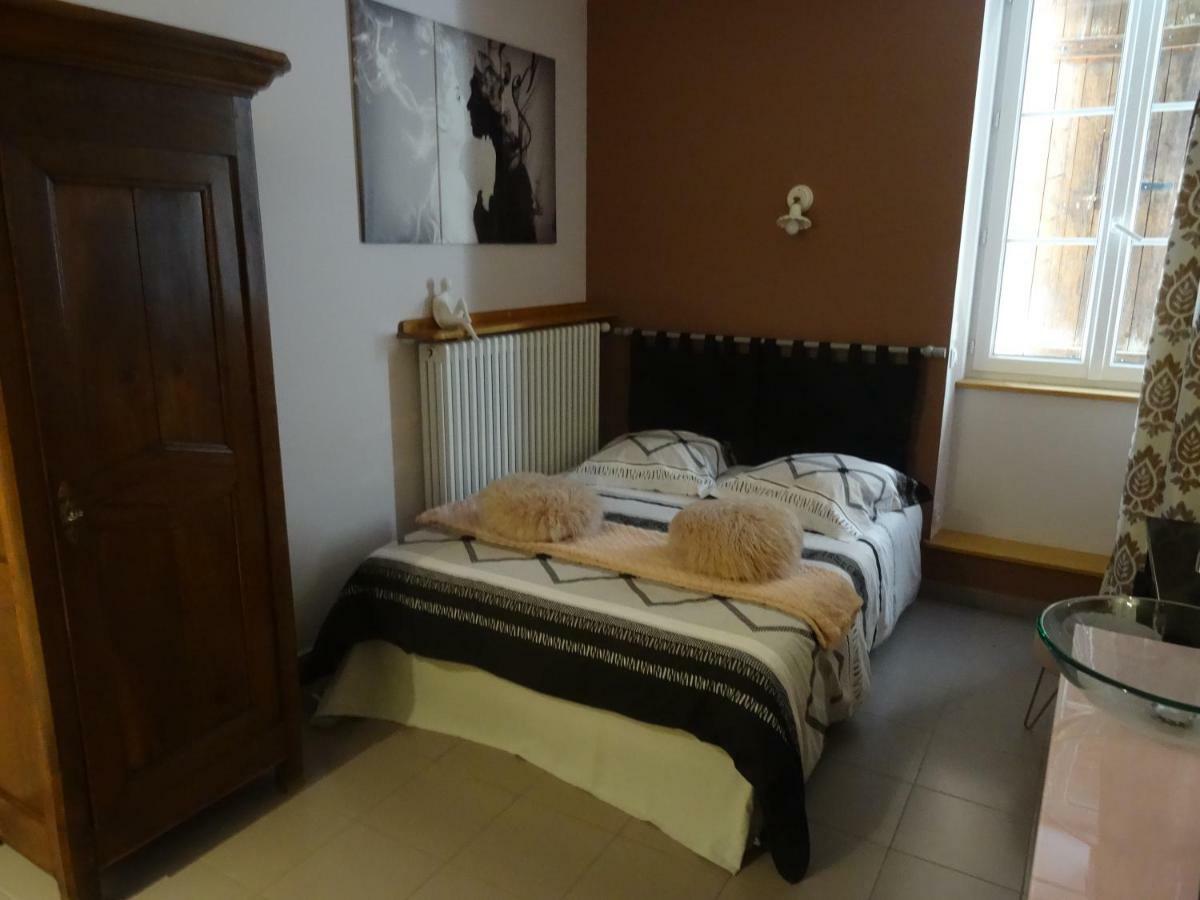 La Belle D'Antan Bed & Breakfast Saint-Bonnet-en-Bresse Exterior photo